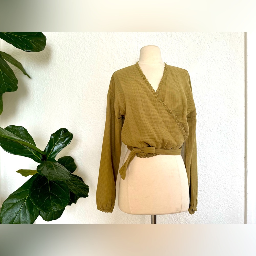 London Designer HE Wraparound Lace Blouse in Khaki